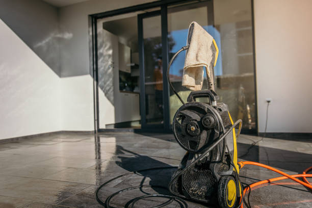 Best Rust Removal  in Shorewood, MN